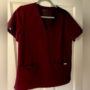 Women’s figs scrubs like new!